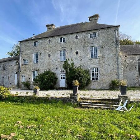 Apartment In A 17Th Century Manoir - Chateau Isle Marie Picauville Exterior photo